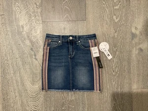 Joe’s Kinder Mädchen Jeansrock mit Verzierung an den Seiten Größe 10 - Bild 1 von 7