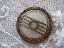 Bouton Métal Travaillé Mercerie Ancienne - Pièce Vintage D'occasion