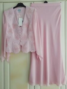 Vêtements de mariage/occasion Royaume-Uni 12 veste rose avec jupe longue tenue par Médicis en très bon état