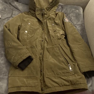 Madden NYC Girls Sherpa Fur Hooded Insulated Olive Green Parka Size 10-12 Medium - Picture 1 of 7