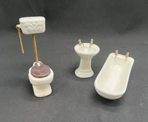 Puppenhaus Badezimmer Set weiß Keramik Badewanne WC Waschbecken Maßstab 1:12 Miniatur - Bild 1 von 5