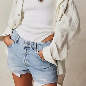Free People Yours Truly Mid Rise Jeansshorts 31 - Bild 1 von 9