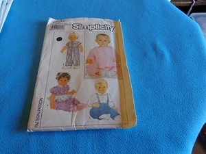 VINTAGE SIMPLICITY PATTERN FOR BABIES 9330 SZ 6 M, 12 M AND 18 M FACTORY FOLD - Picture 1 of 1