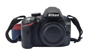 Nikon D3200 DSLR Camera (Body ONLY) with Strap, Battery & Charger in Bag 1410890 - Picture 1 of 12