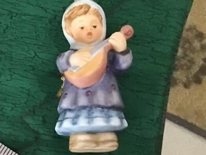 Goebel Hummel 2000 Christmas Ornament Figurine musical  Girl lute - Picture 1 of 6