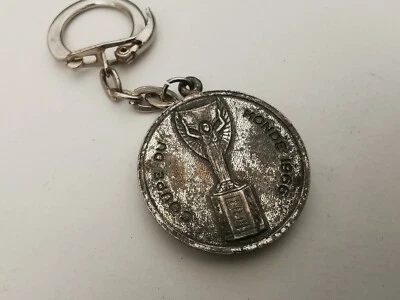 Fussball Weltmeisterschaft 1966 England - Coupe du Monde - Schlüsselanhänger - Bild 1 von 2