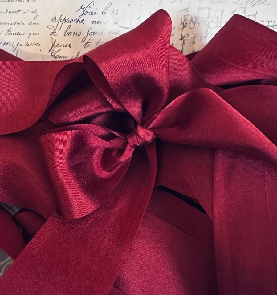 6 Yardas BORGOÑA REAL Cinta de Seda 1.25"/100% CINTA DE SEDA REVISTAS RELOJ VIDEO Foto 1 de 4