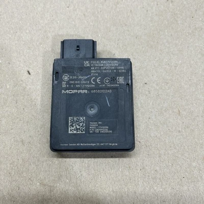 Módulo de control de punto ciego Dodge Challenger Assist 2021-23 68582102AB fabricante original de fábrica Foto 1 de 3