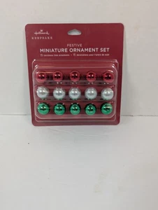 Hallmark Keepsake Festivo Miniatura Árbol de Navidad Adorno Set de 15 NUEVO - Imagen 1 de 2