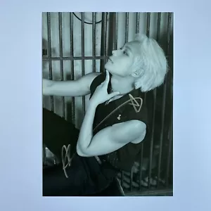 KNK 'S/S COLLECTION' OFFICIAL HAND SIGNED AUTOGRAPHED MINI POSTER HEEJUN SIGNED - Picture 1 of 12