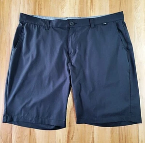 Travis Mathew Shorts Mens Size 40 Performance Stretch Golf Black 9" Inseam - Picture 1 of 7