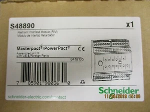 Schneider Electric - S48890 - UNTERBRECHUNGSSCHALTER SCHNITTSTELLENMODUL 120 V - Bild 1 von 5