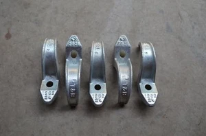 Thomas & Betts 1282 Pipe Strap 2-1/2" - Picture 1 of 1