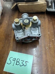 REMAN - Bendix j2788n p/n 279180 r-6 relay valve - Picture 1 of 2