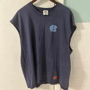 Vintage 1990’s Men’s Nike NCAA UNC Tar Heels Muscle Shirt Size XL - Made In USA - Bild 1 von 11