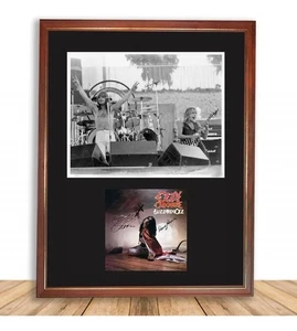 OZZY OSBOURNE GERAHMT 13"x17" signiert Cover & Konzert Foto DISPLAY REPRO Sabbat - Bild 1 von 1