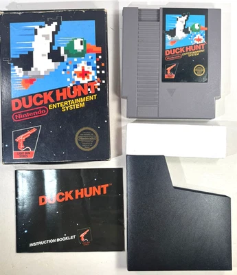 Duck Hunt - Nintendo NES (1985) CIB 5 Screws - Image 1 of 4