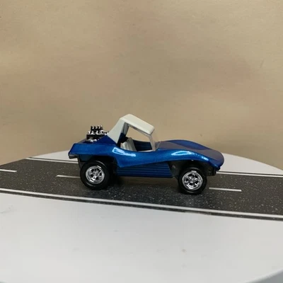 Johnny Lightning Topper Series Sand Stormer Dune Buggy azul con techo blanco 1:64 casi nuevo Foto 1 de 4