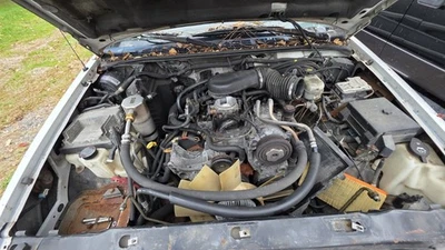 Chevrolet Chevy 2000 2003 S10 Blazer GMC Jimmy Sonoma Fuse Junction box - Image 1 of 2