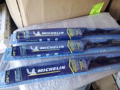 PACK de 3 limpiaparabrisas Michelin 14526 Cyclone Premium Hybrid 26" Smart Flex 10001989 Foto 1 de 4