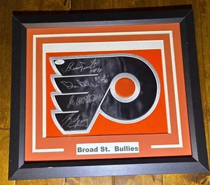 Bernie Parent, Bill Barber, Bob Kelly, Joe Watson, Signed Jersey Emblem, JSA. - Picture 1 of 5