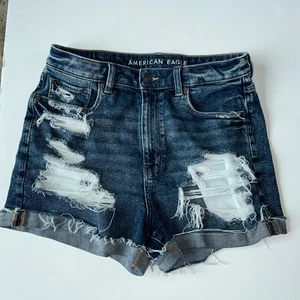 American Eagle Mid Wash Blue Women's 12 rippled Thrashed Distressed Mom Shorts - Picture 1 of 6