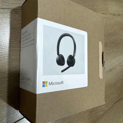 Auriculares con cable modernos Microsoft Auriculares USB Certificados por Microsoft Teams Caja abierta Foto 1 de 4