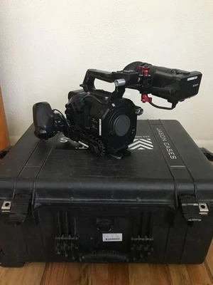 SONY PXW-FS7 MKI 4K XDCAM w/ Batteries, XQD Cards, Custom Jason Case FS7 Case - Image 1 of 4