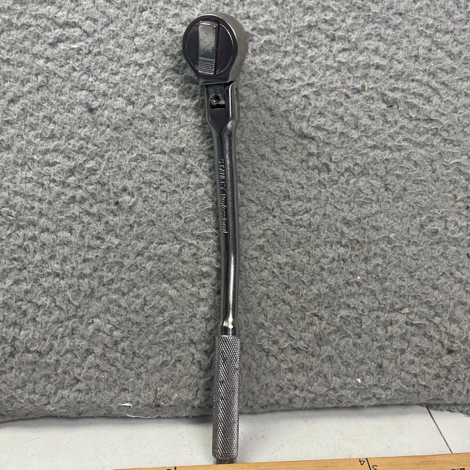 HERRAMIENTAS STANLEY TRINQUETE VINTAGE 3/8 DR. FLEX MANGO DOBLADO TRINQUETE 86-201 Usado Foto 1 de 4