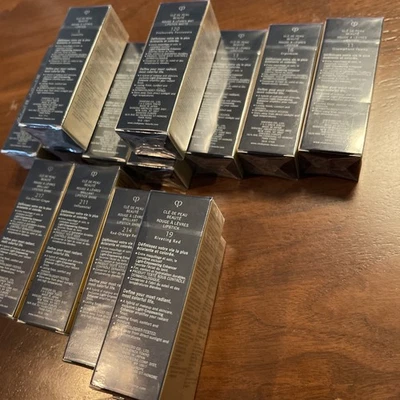 LÁPIZ LABIAL CLE DE PEAU - ELIGE COLOR en MATE - BRILLO - SATINADO Foto 1 de 4