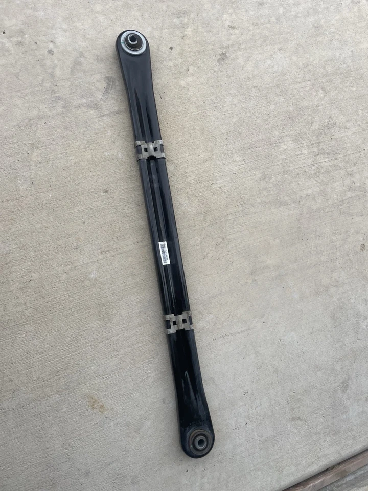 Barra de oruga trasera GMC Yukon 2015-2020 Foto 1 de 2