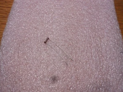 KEYSTONE CARBON RESISTOR L370607-1484K125S1 NSN: 5905-00-917-6787 - Image 1 of 2