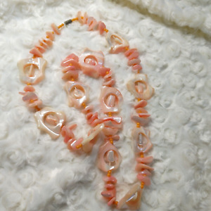 Vintage Pink Cream Iridescent MOP Shell Long Chunky Necklace