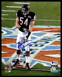BRIAN URLACHER SIGNED 8X10 PHOTO INSCRIBED "54" - BAS COA - CHICAGO BEARS - Picture 1 of 1