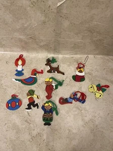 Vintage? Lot of 10 2-Sided Hand Painted Wooden Christmas Ornaments - Picture 1 of 8