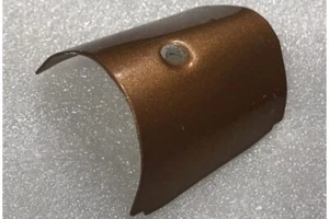 0423007-1, Cessna Wingtip Nav Light Retainer Cover / Shield - Foto 1 di 1