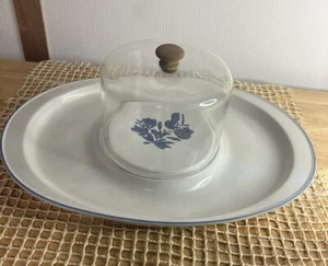 VTG Pfaltzgraff Yorktowne Stoneware Cheese N Cracker Tray w/ Glass Dome - Picture 1 of 5