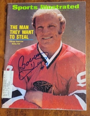 Bobby Hull signed Blackhawks 6/19/72 Sports Illustrated mag Signed IP guaranteed - Image 1 of 3