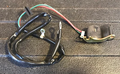 Bobina de encendido Bosch para camioneta - 01 535 - para Nissan 200SX, 510, 610, 620 y 710 Foto 1 de 4