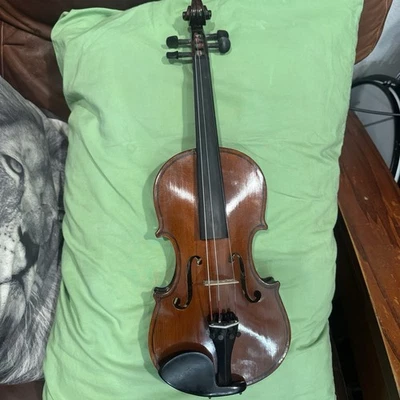 Gliga Genial 1/4 Scale Violin - Image 1 of 4