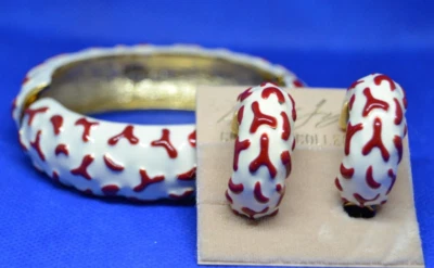 Kenneth Jay Lane Alta Costura Esmalte Coral Rama Bisagras Pulsera Clip Pendientes De Colección Foto 1 de 4