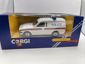 Corgi 1/36 Escort Police Van 621 - Picture 1 of 3
