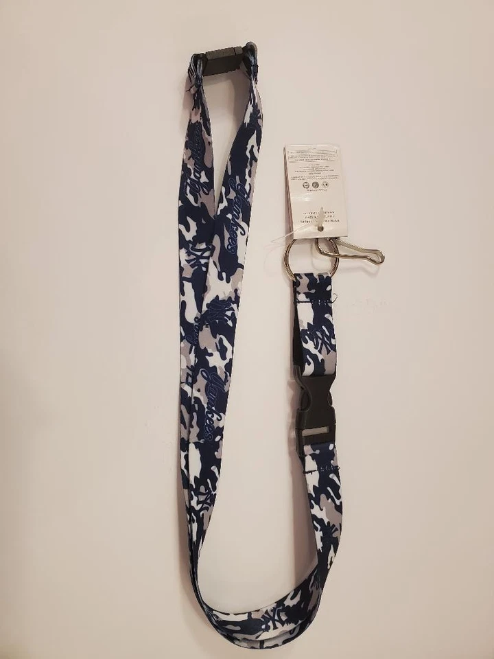 NEW YORK YANKEES MLB BLUE CAMO LANYARD NEW WITH TAG.  - Image 1 of 1