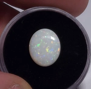 Australian Coober Pedy opal, 12 x 10mm Calibrated oval. 2.80cts. - Picture 1 of 8