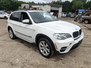 Left hand drive BMW X5, 3.0L petrol, Automatic, Fully loaded - Picture 1 of 13