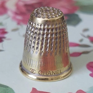 Vintage Thimble CHANEL Paris Brass - Picture 1 of 22