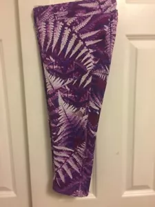 New North Face Flashdry Women's Wood Violet Fern Print Motus Capris Tights M $70 - Picture 1 of 7