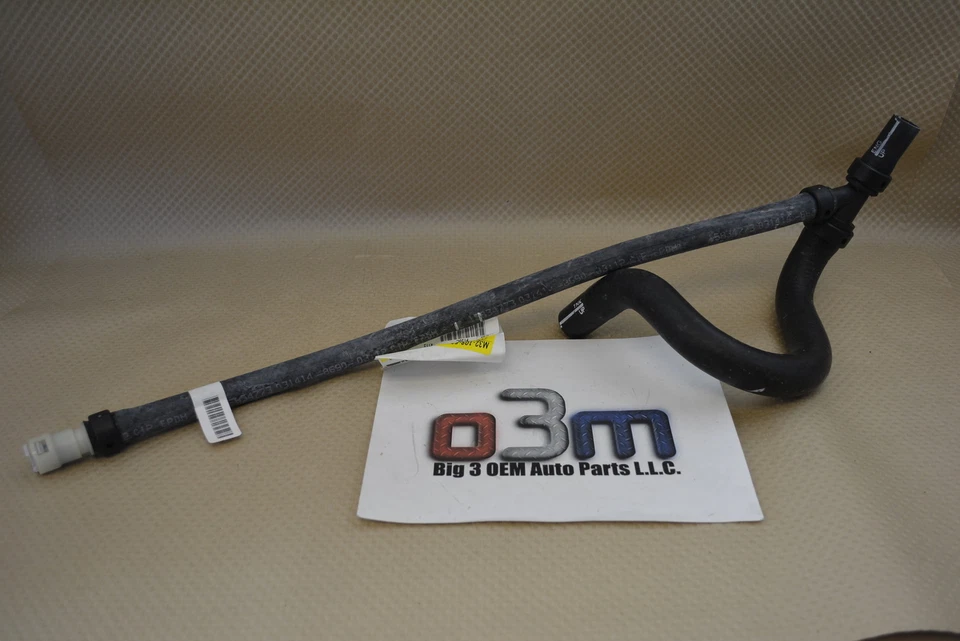 Cadillac Escalade GMC Yukon 2007-2014 radiador tanque de sobretensión manguera de salida nuevo fabricante de equipos originales Foto 1 de 3