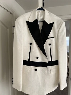 Luxury Suit Weeding  - Image 1 of 4