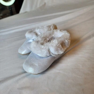 Stride Rite Comfy Fuzzy Silver SLIPPER Shoes BOOTS 6-12 Months - Image 1 of 4